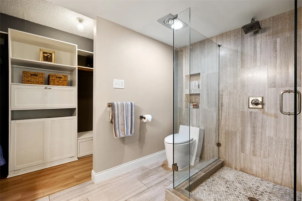 6110 Gardenridge Hollow Austin, TX 78750