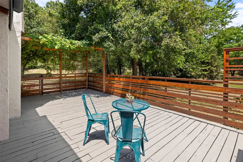 6110 Gardenridge Hollow Austin, TX 78750