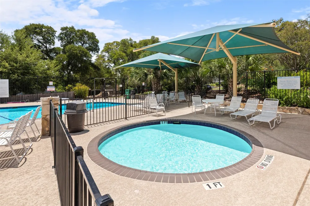 6110 Gardenridge Hollow Austin, TX 78750