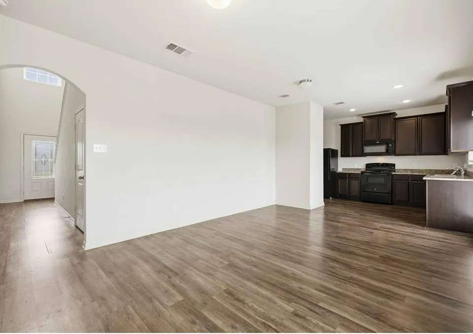 19912 Woodrow Wilson Street Manor, TX 78653
