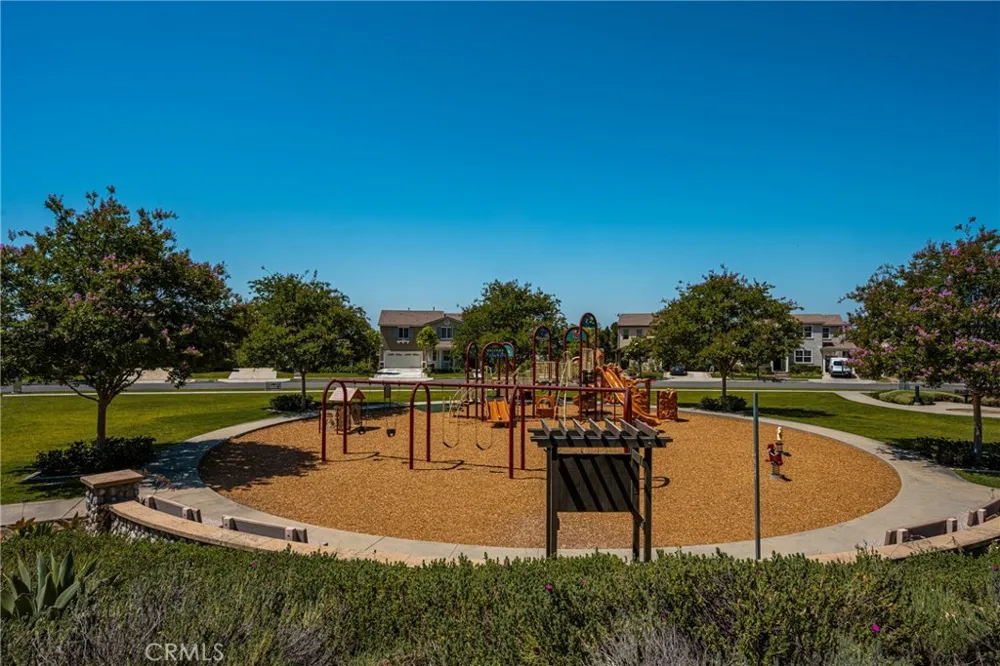 705 E Lemon Swirl Azusa, CA 91702
