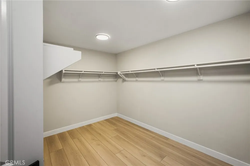 705 E Lemon Swirl Azusa, CA 91702