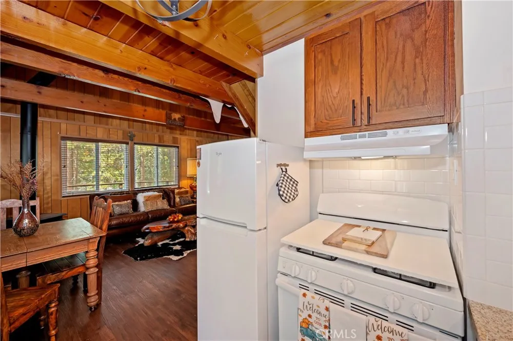 2428 Oak Drive Arrowbear, CA 92382