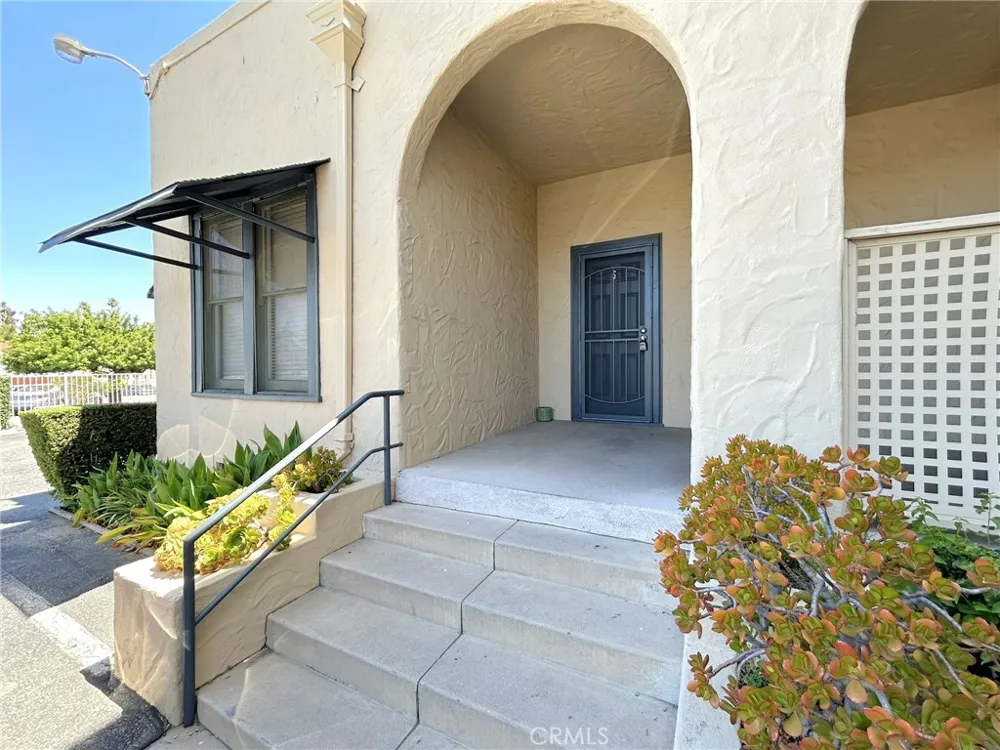 24 W Olive Avenue #12 Redlands, CA 92373