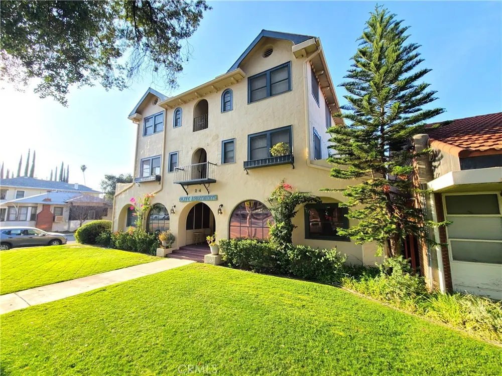 24 W Olive Avenue #12 Redlands, CA 92373