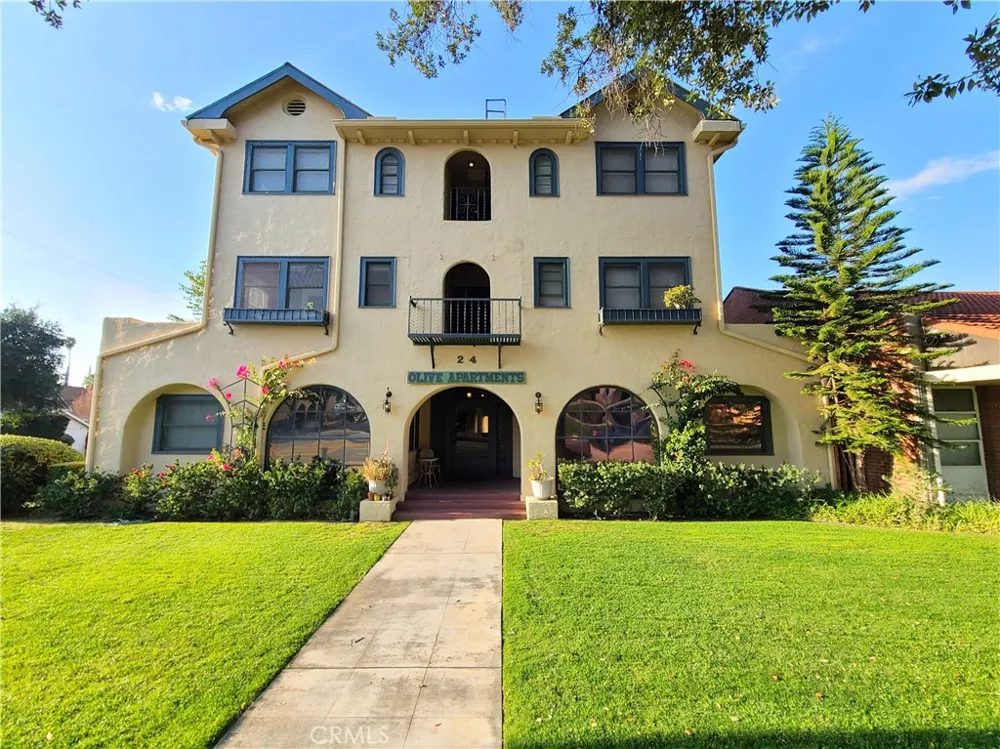 24 W Olive Avenue #12 Redlands, CA 92373