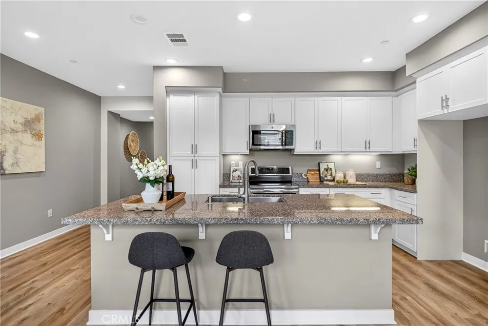 5372 Harvard Way Cypress, CA 90630