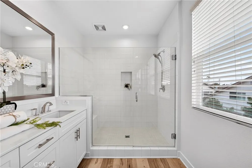 5372 Harvard Way Cypress, CA 90630