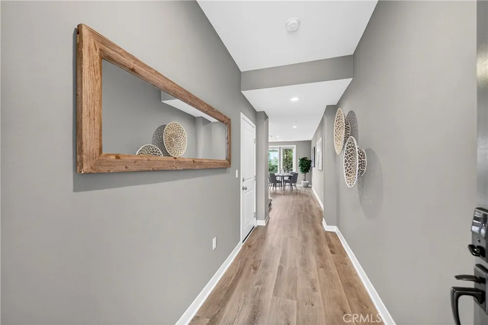 5372 Harvard Way Cypress, CA 90630