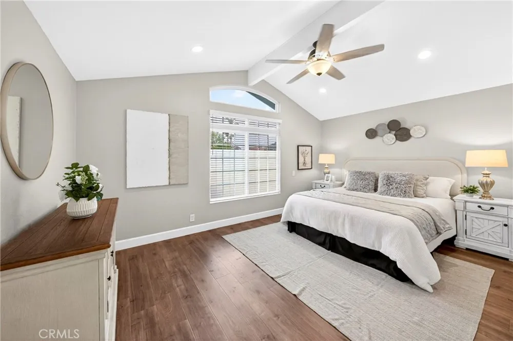 5372 Harvard Way Cypress, CA 90630