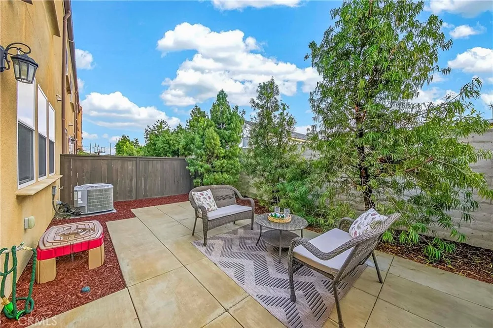 5372 Harvard Way Cypress, CA 90630