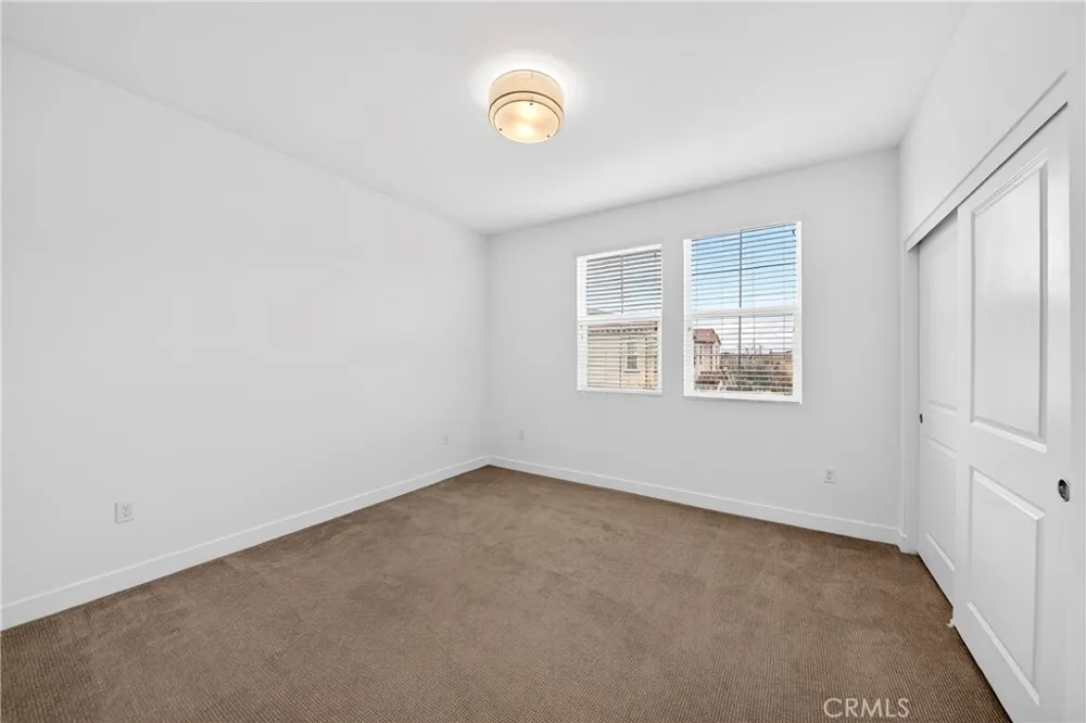 5372 Harvard Way Cypress, CA 90630