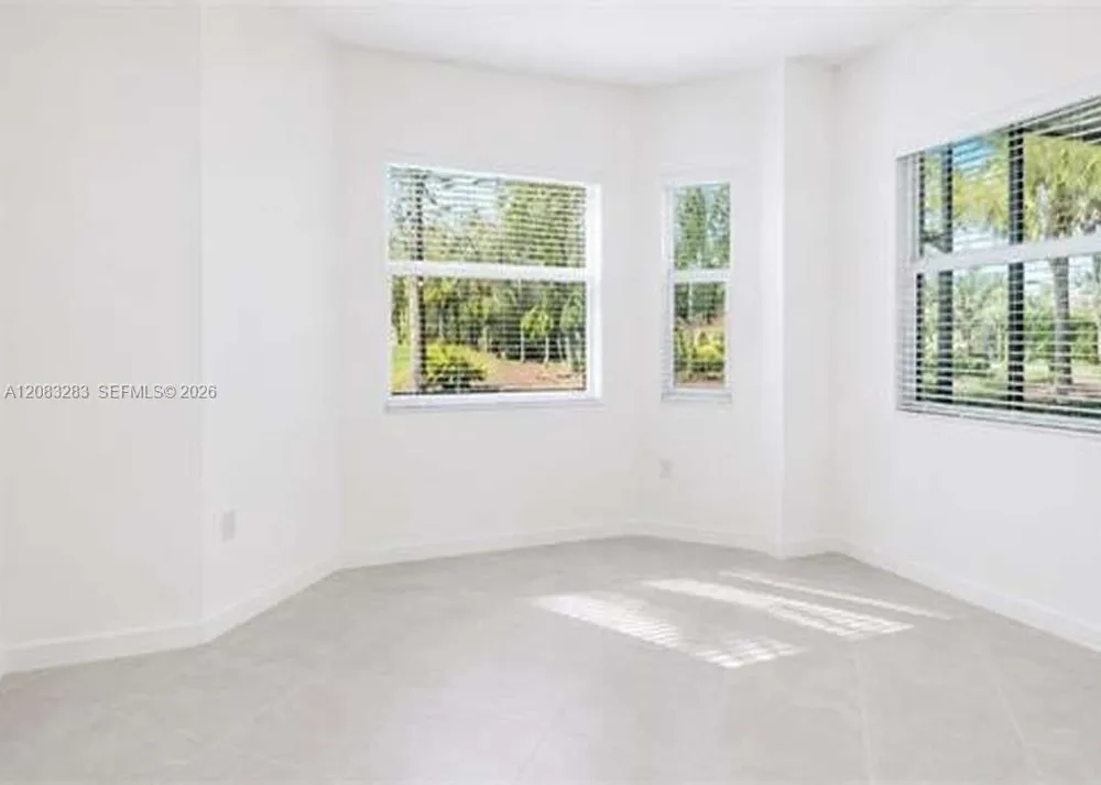 5651 DOUBLE EAGLE CIR #4327 Ave Maria, FL 34142