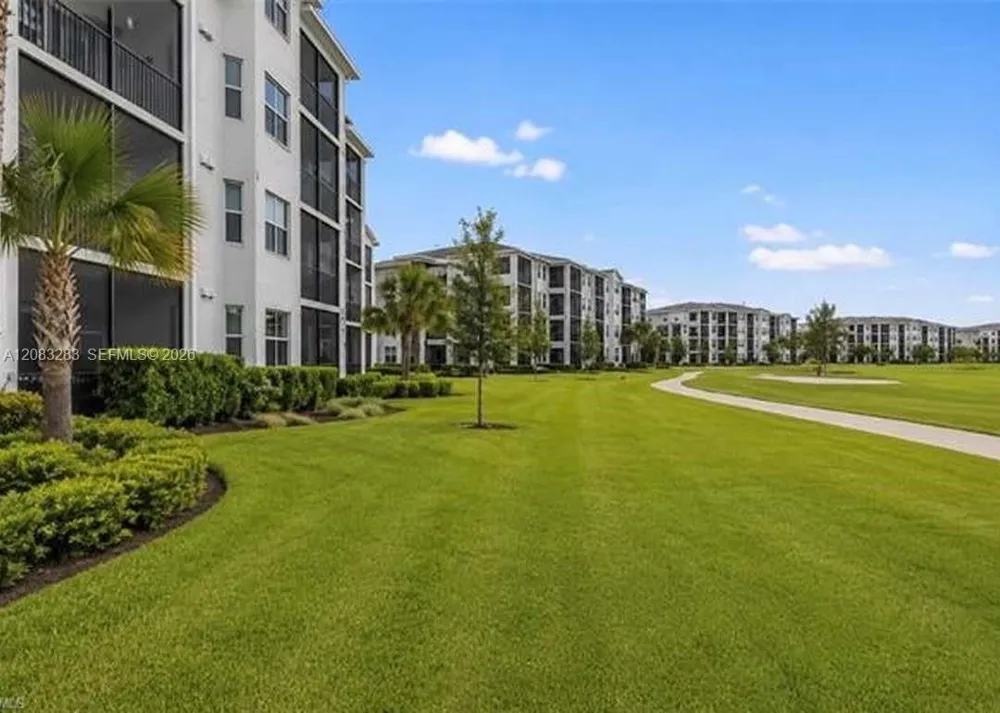 5651 DOUBLE EAGLE CIR #4327 Ave Maria, FL 34142