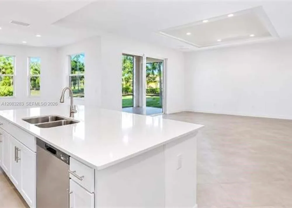 5651 DOUBLE EAGLE CIR #4327 Ave Maria, FL 34142