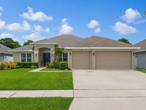 8332 Amalfi Circle