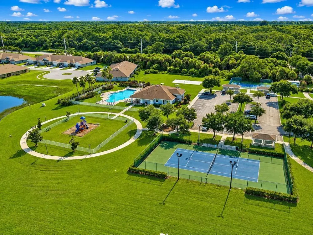 8332 Amalfi Circle Fort Pierce, FL 34951