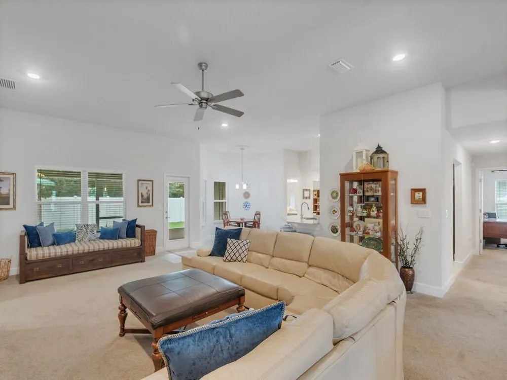 8332 Amalfi Circle Fort Pierce, FL 34951