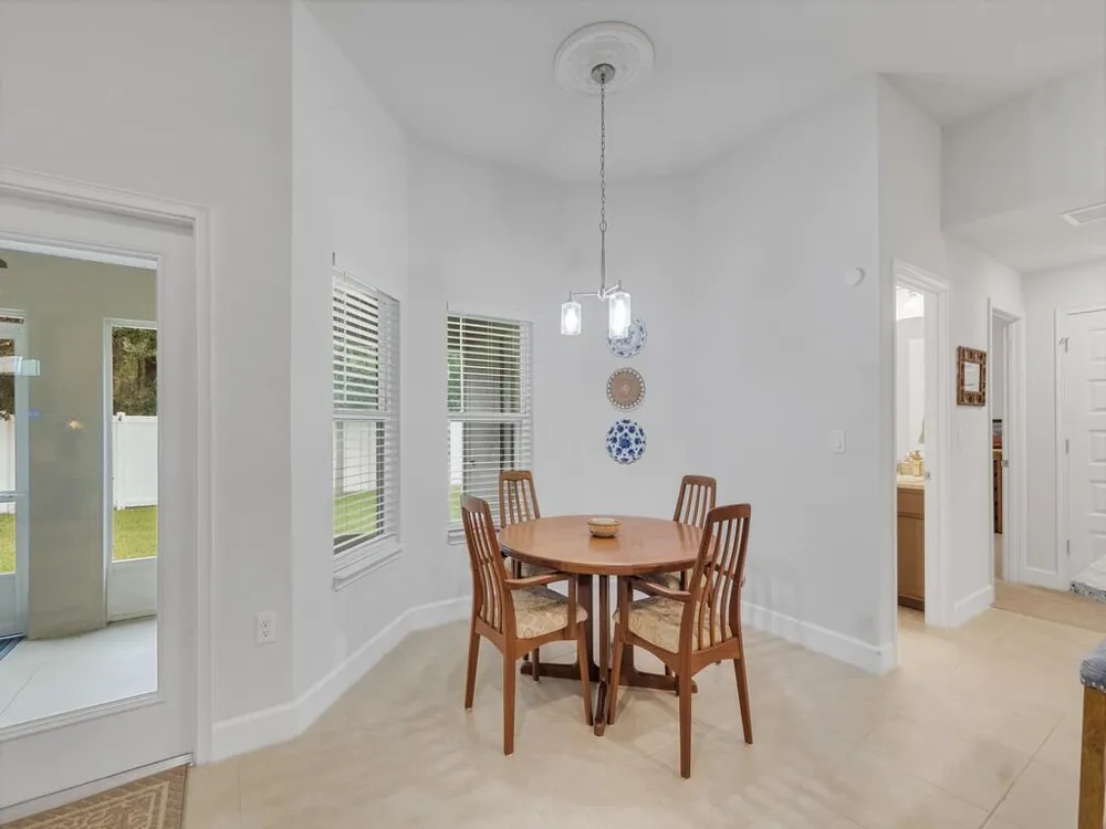 8332 Amalfi Circle Fort Pierce, FL 34951