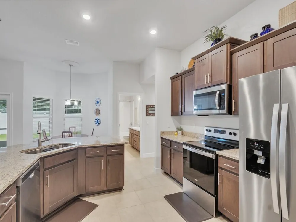 8332 Amalfi Circle Fort Pierce, FL 34951
