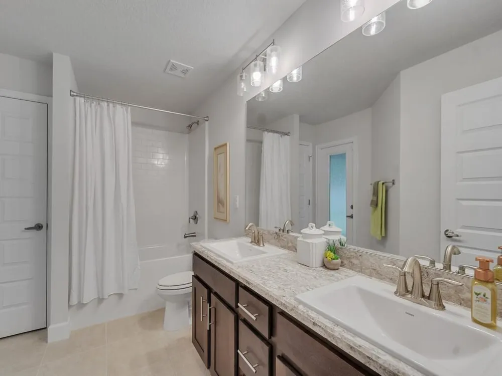 8332 Amalfi Circle Fort Pierce, FL 34951