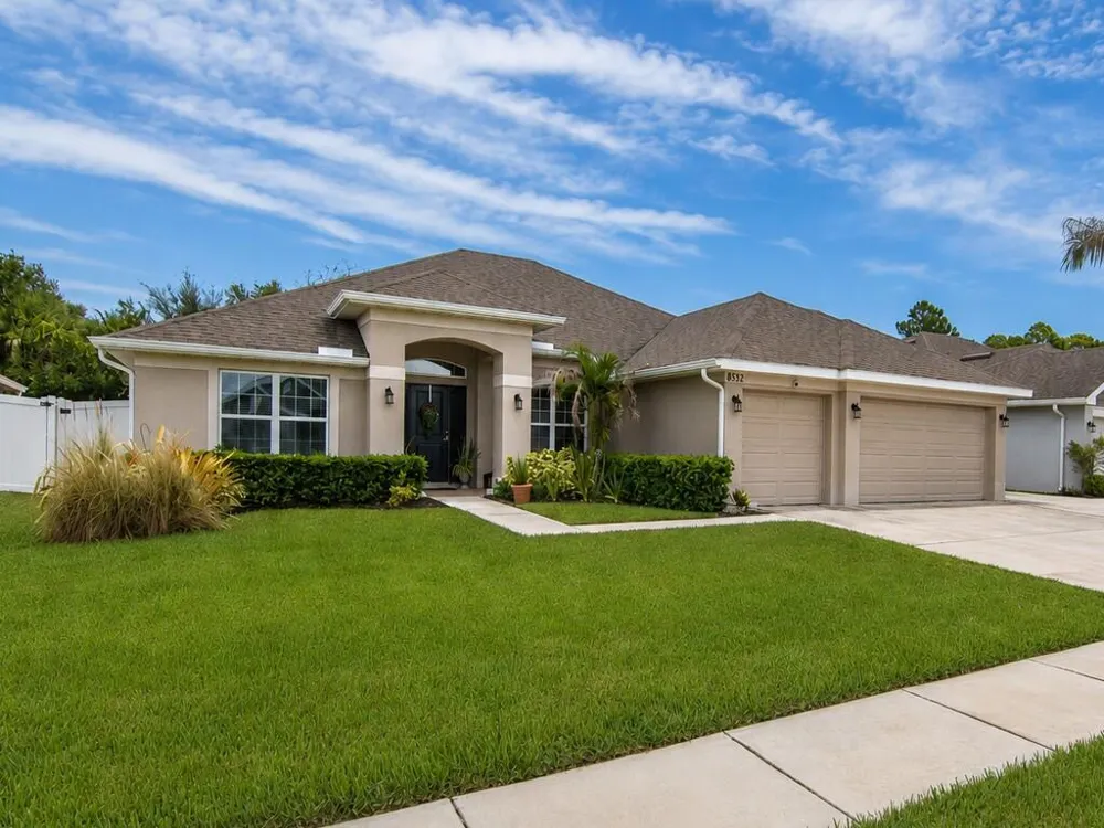 8332 Amalfi Circle Fort Pierce, FL 34951