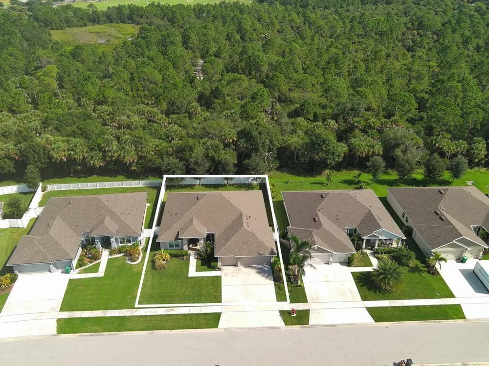 8332 Amalfi Circle Fort Pierce, FL 34951