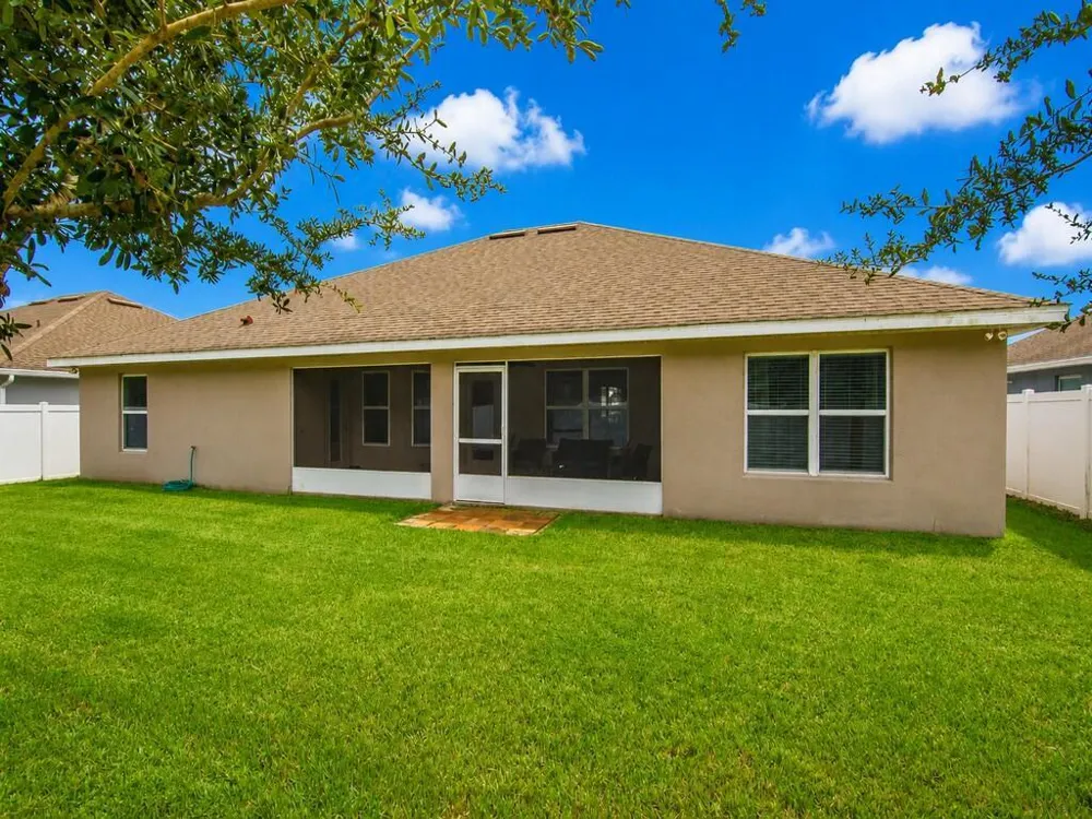 8332 Amalfi Circle Fort Pierce, FL 34951