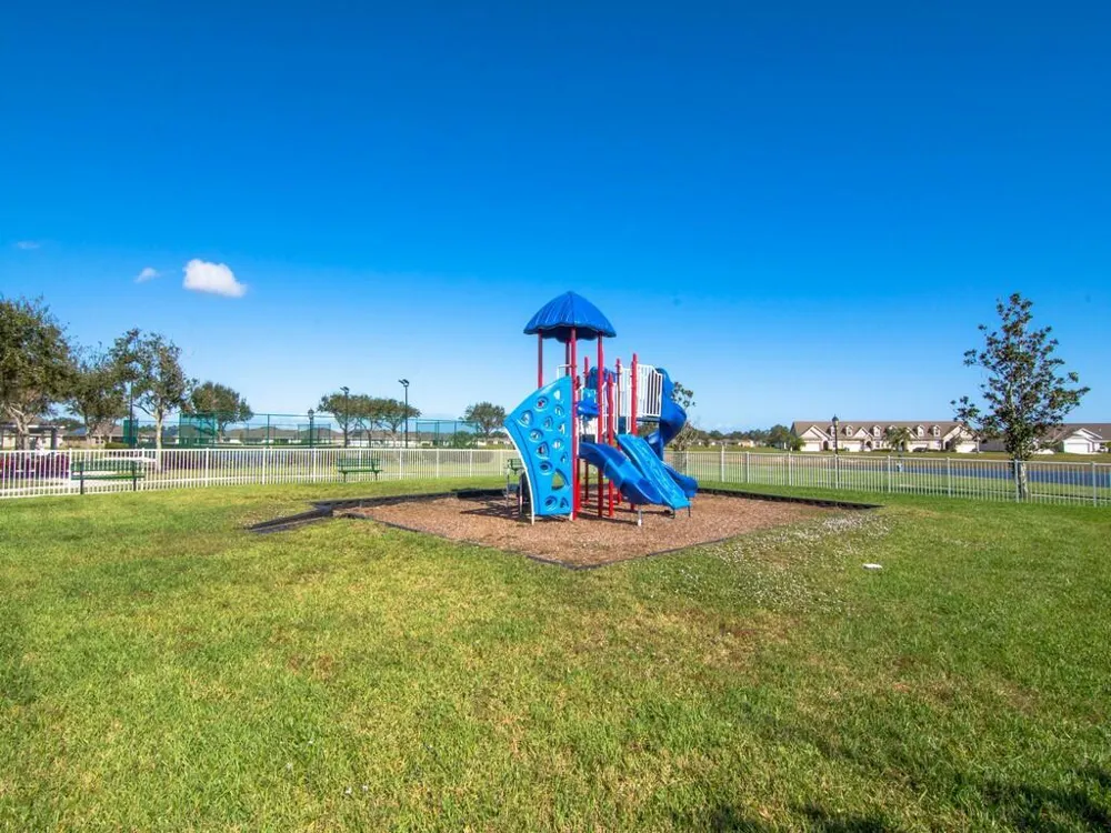 8332 Amalfi Circle Fort Pierce, FL 34951