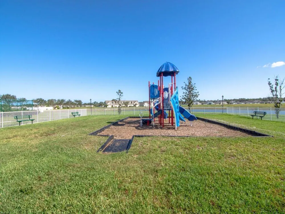 8332 Amalfi Circle Fort Pierce, FL 34951
