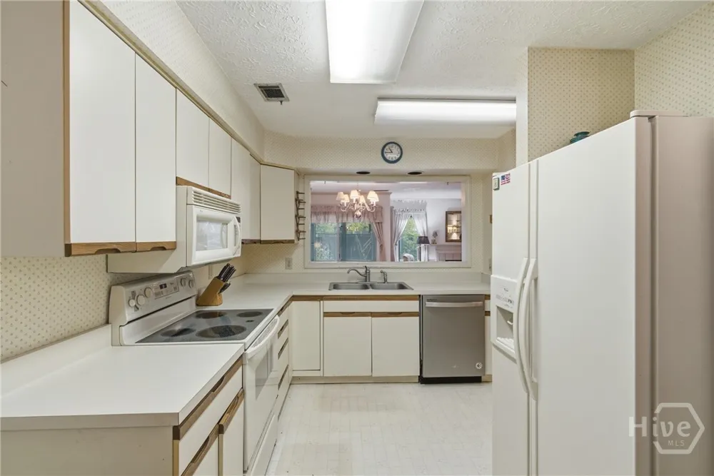 25 Vernon River Drive Savannah, GA 31419
