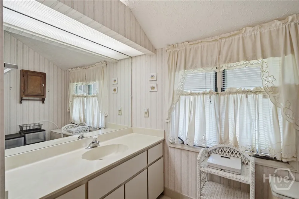 25 Vernon River Drive Savannah, GA 31419