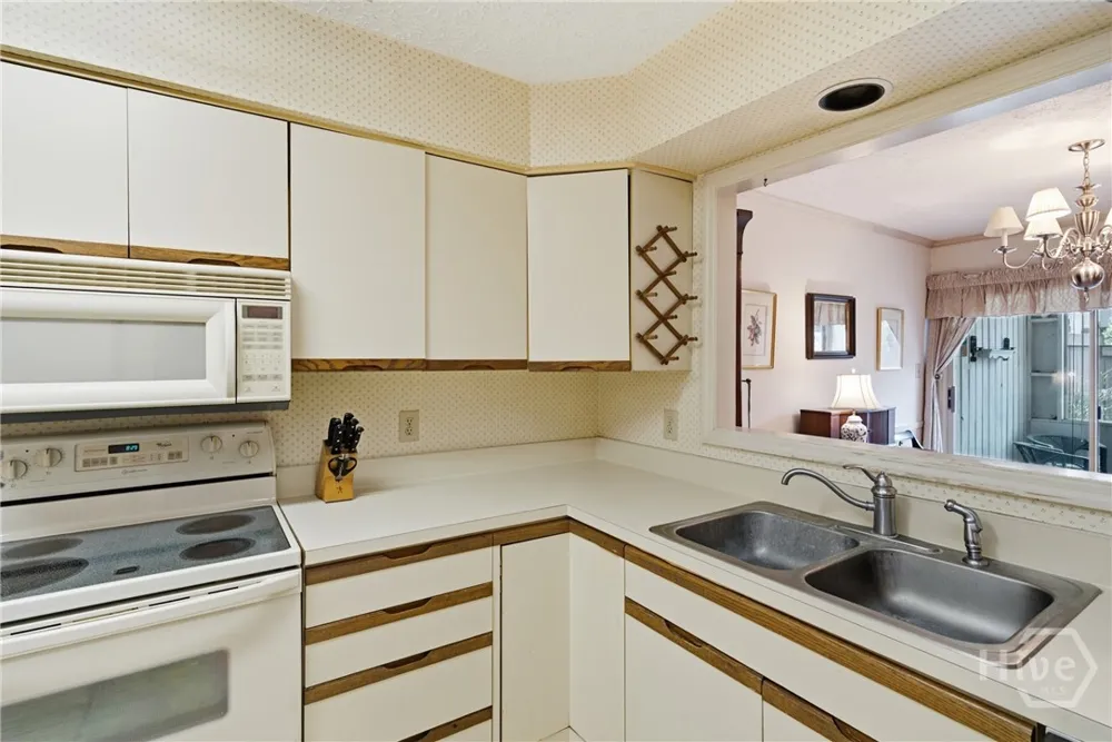 25 Vernon River Drive Savannah, GA 31419