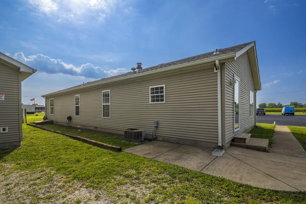10137 W Us-30 Wanatah, IN 46390
