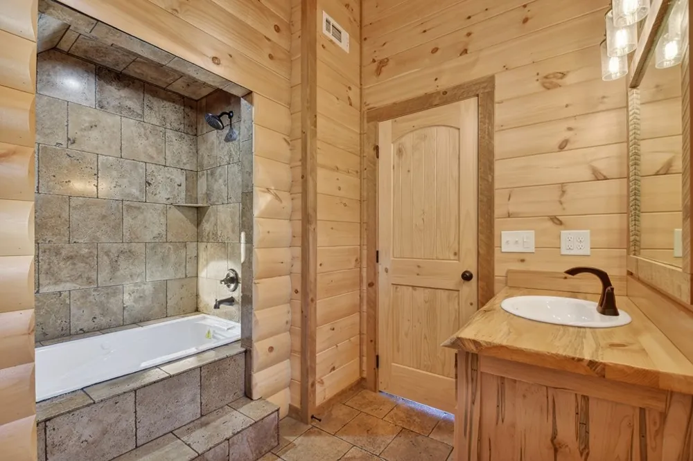 17 Dial Mountain Drive Blue Ridge, GA 30513