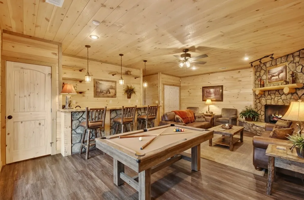 17 Dial Mountain Drive Blue Ridge, GA 30513