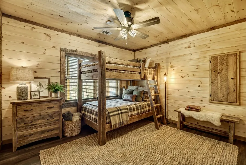 17 Dial Mountain Drive Blue Ridge, GA 30513
