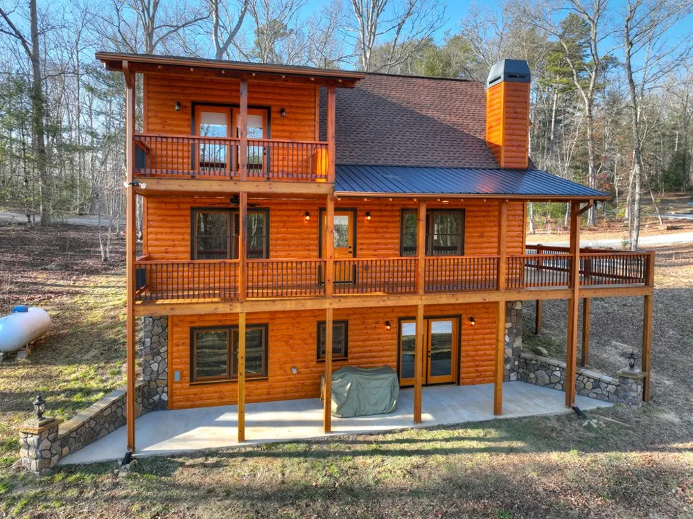 17 Dial Mountain Drive Blue Ridge, GA 30513