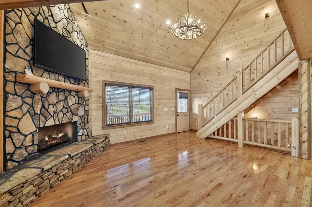 17 Dial Mountain Drive Blue Ridge, GA 30513