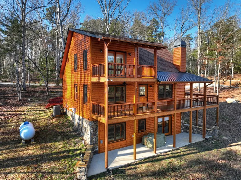17 Dial Mountain Drive Blue Ridge, GA 30513