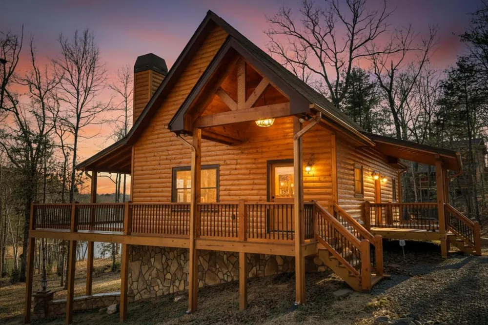 17 Dial Mountain Drive Blue Ridge, GA 30513