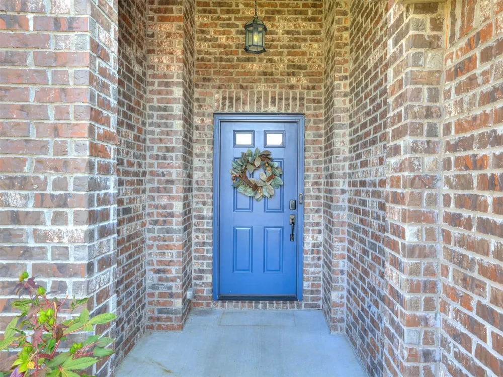 1610 E Roanoke Court Broken Arrow, OK 74011