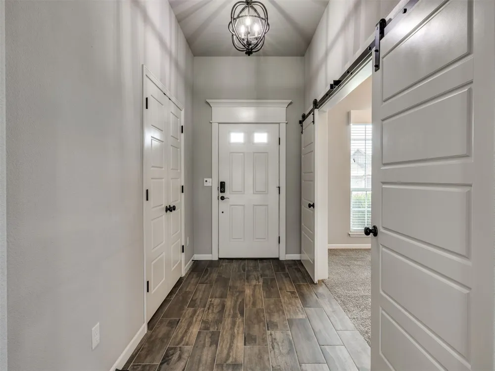 1610 E Roanoke Court Broken Arrow, OK 74011