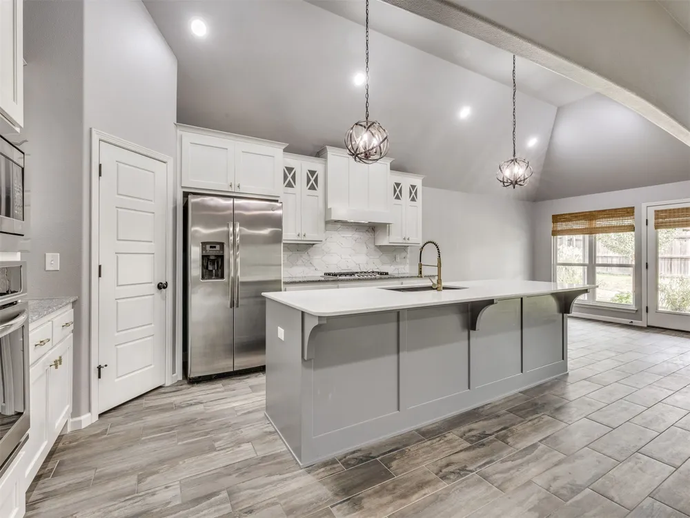 1610 E Roanoke Court Broken Arrow, OK 74011