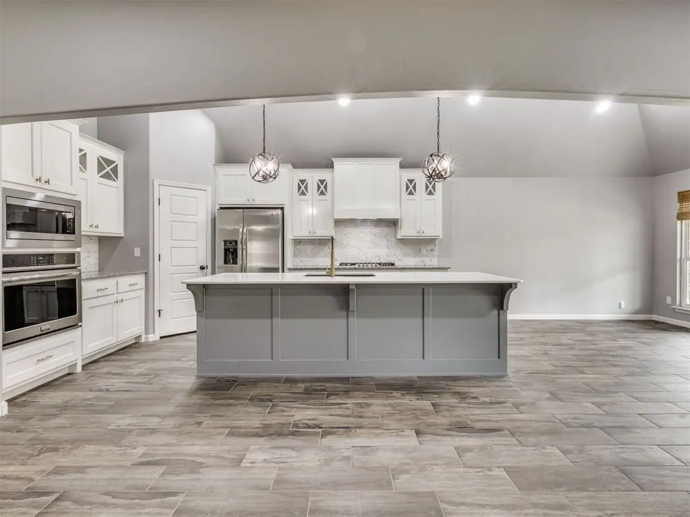 1610 E Roanoke Court Broken Arrow, OK 74011