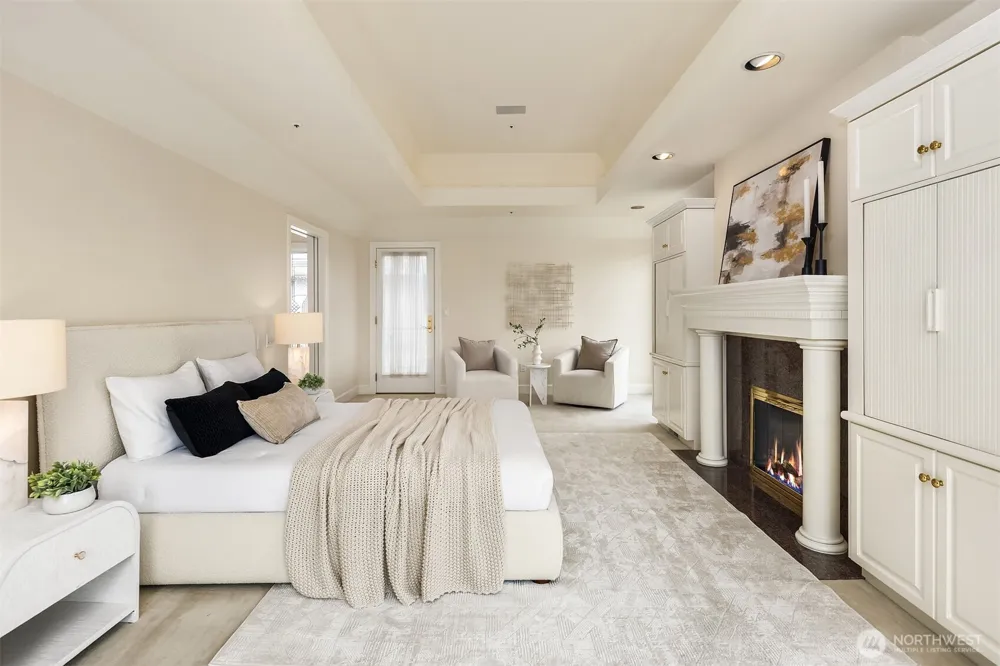 8496 NE Woodland Cove Drive Kirkland, WA 98034