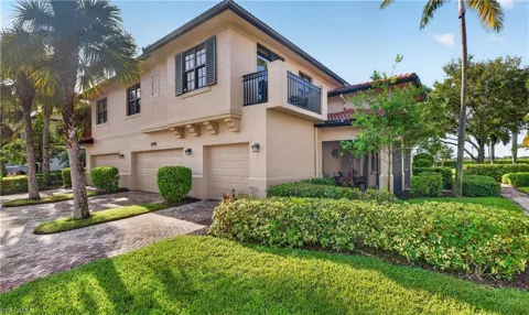 1379 Artesia Drive E #601