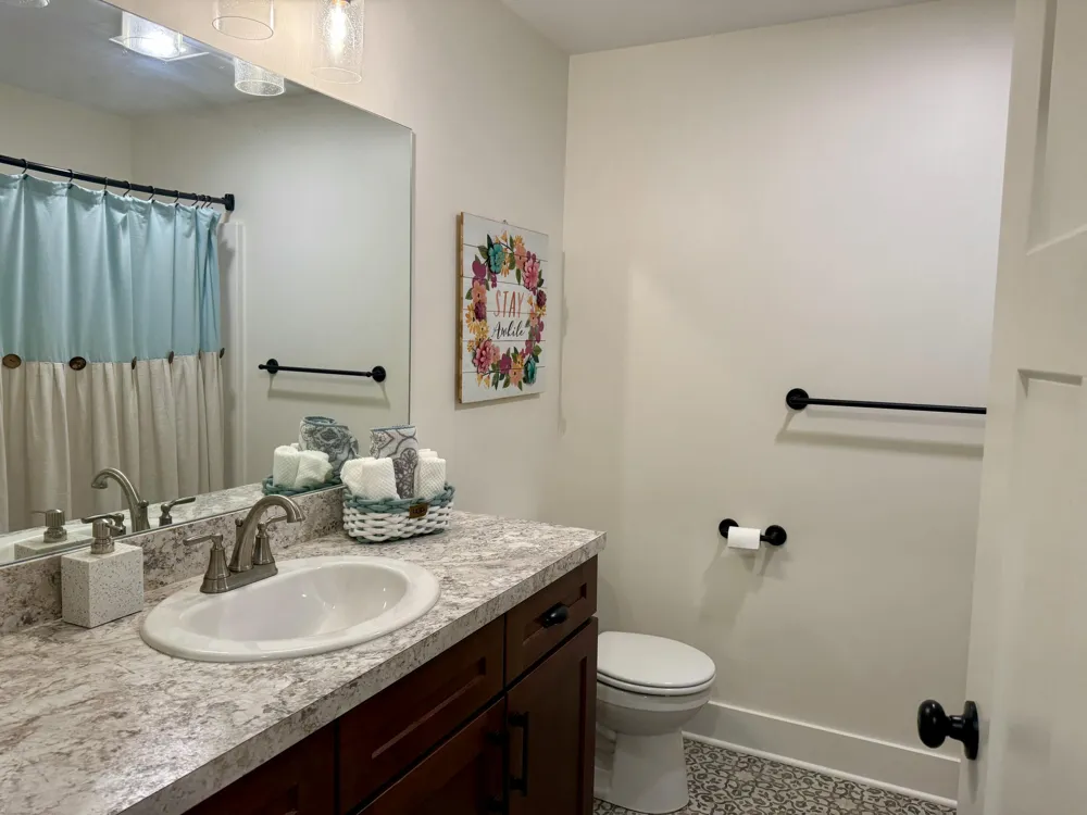 575 Riverbank Circle Zeeland City, MI 49464