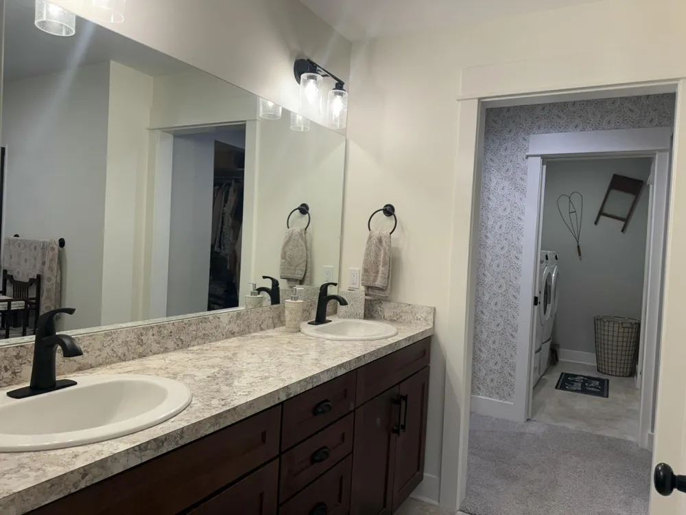 575 Riverbank Circle Zeeland City, MI 49464