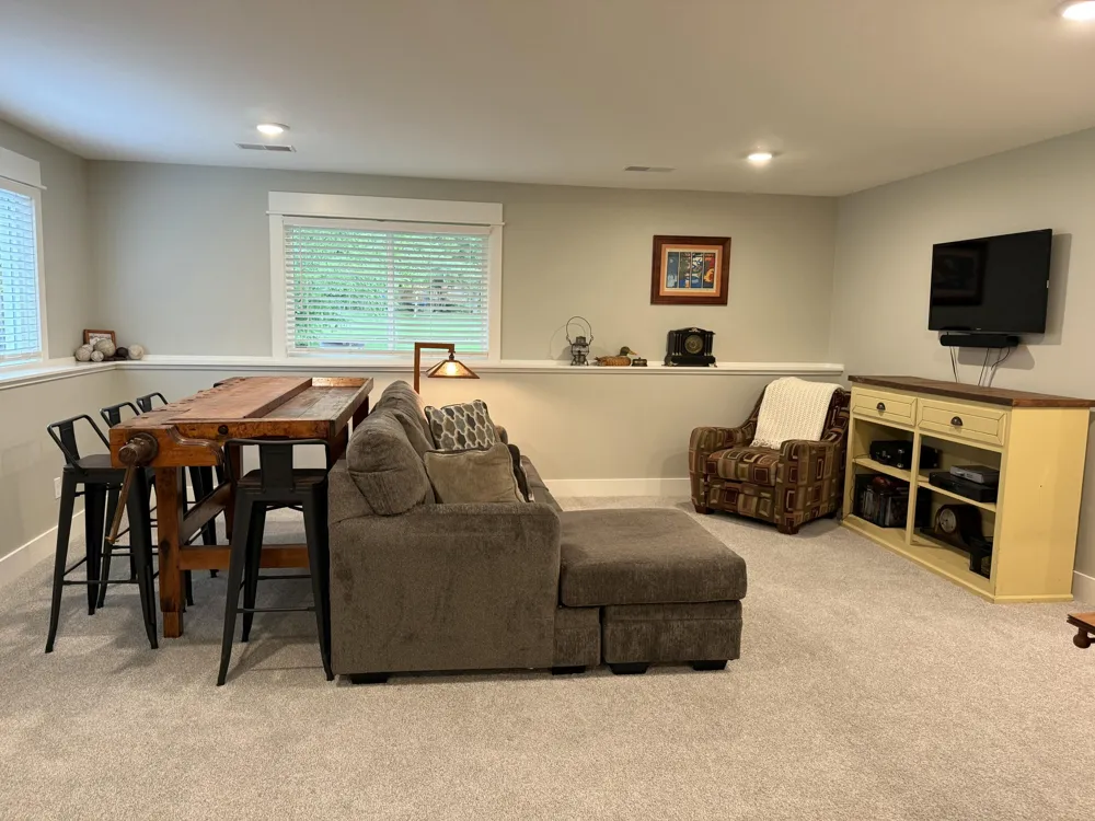575 Riverbank Circle Zeeland City, MI 49464